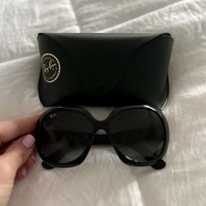 Oversized Ray-ban sunglasses